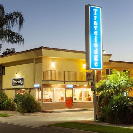 Travelodge By Wyndham Brea Kültér fotó