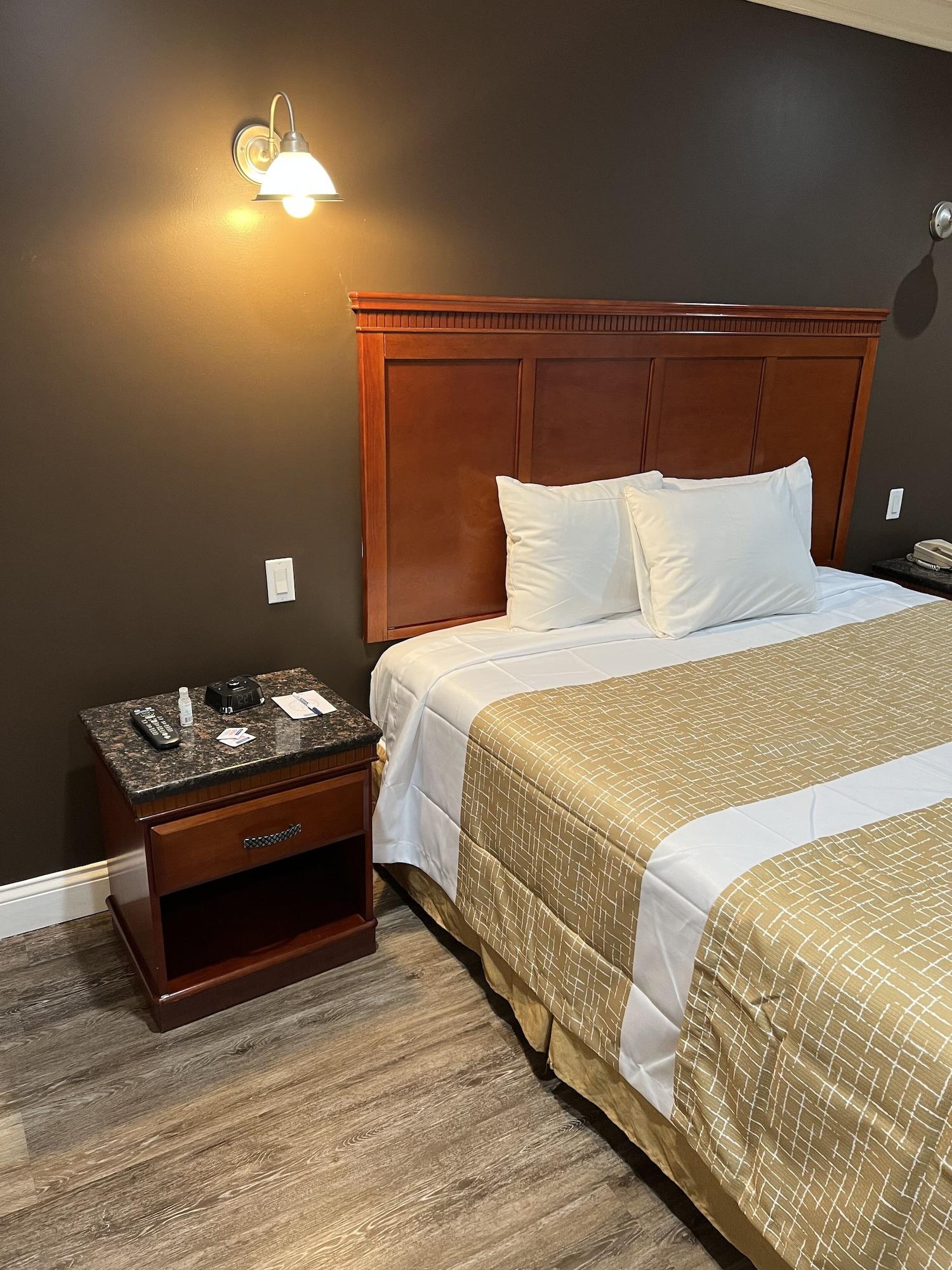 Travelodge By Wyndham Brea Kültér fotó